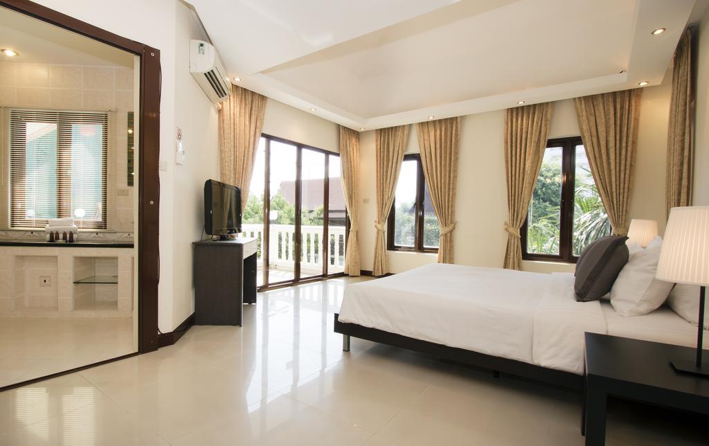 Pattaya Holiday Villas Bang Lamung Exteriör bild